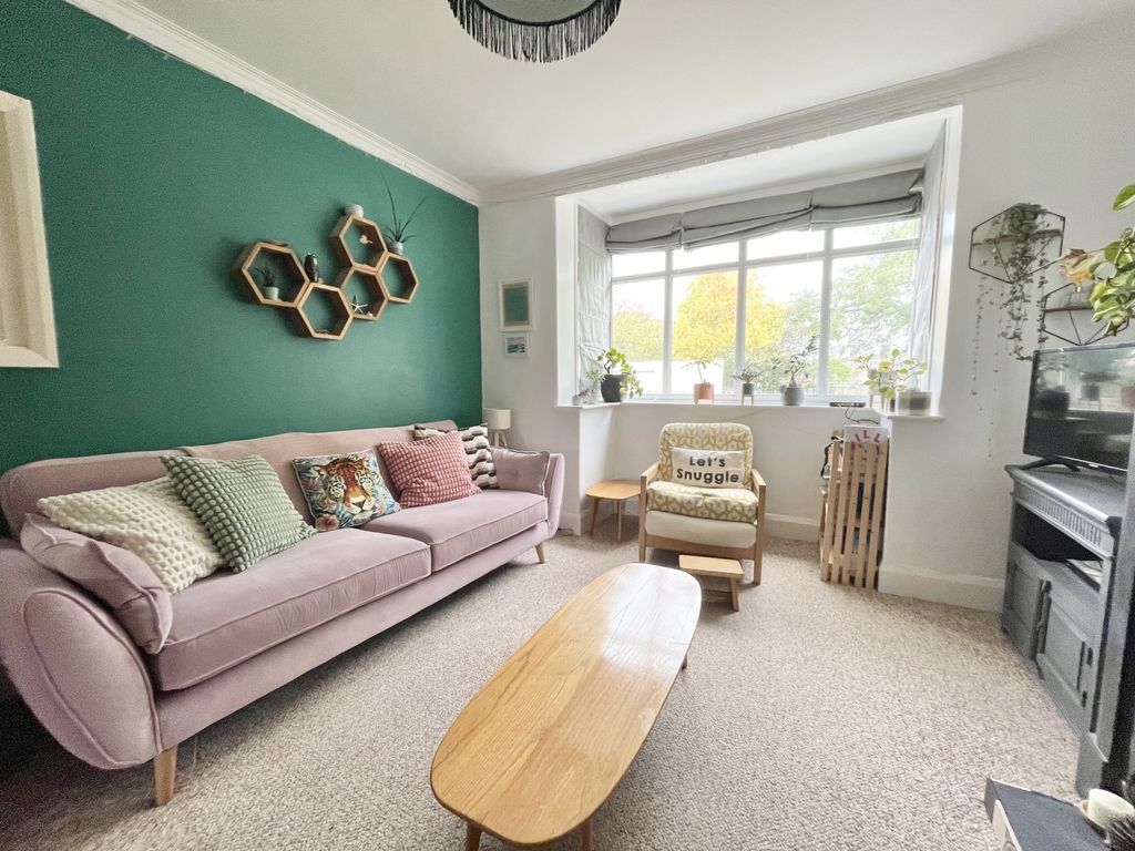 Property photo 3 of 27 Photo 3