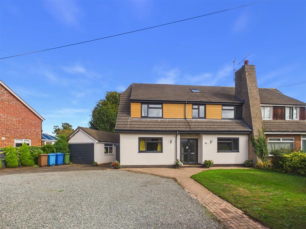 Property photo 1 of 18 Cam05451G0-Pr0220-Still029.Jpg