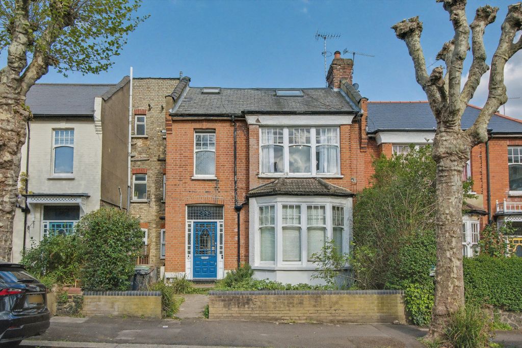 Property photo 1 of 14 Flat C, 38 Collingwood Avenue, Muswell Hill, London N10 3Ed