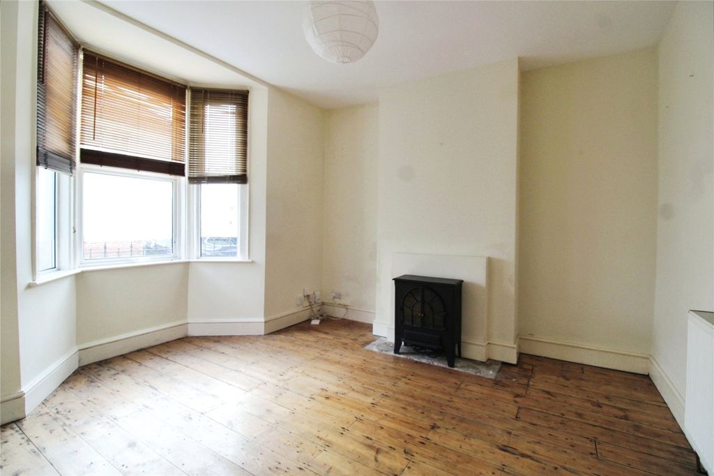 Property photo 1 of 8 Picture No. 21
