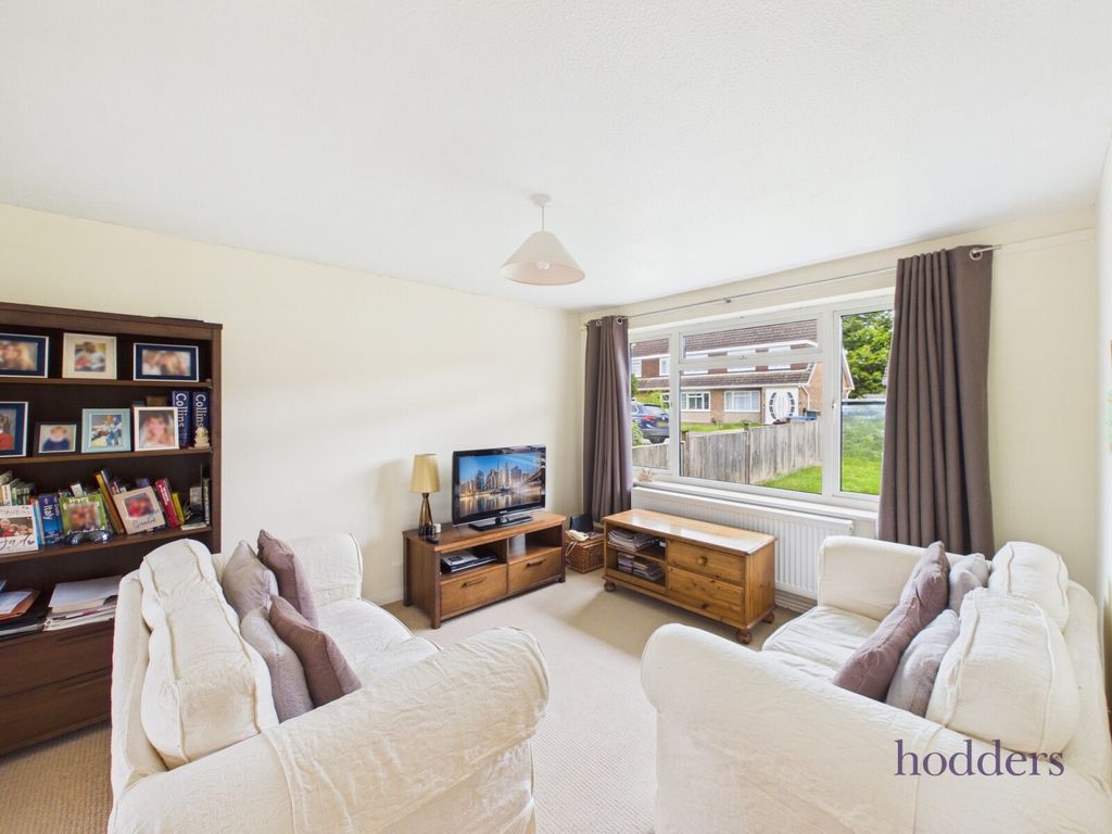 Property photo 2 of 17 Picture No. 24