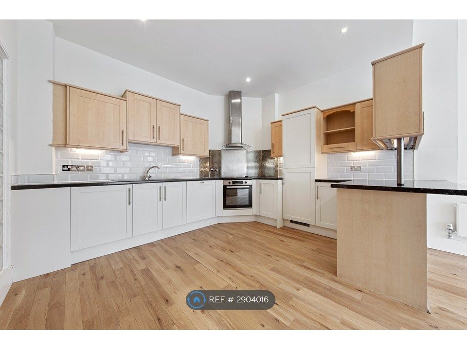 Property photo 1 of 30