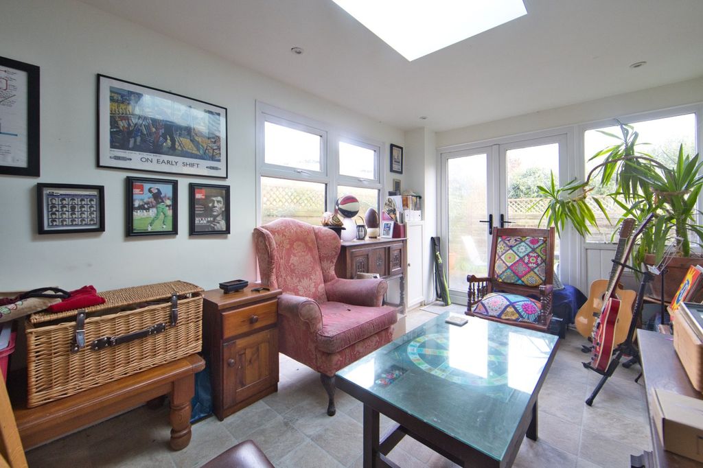 Property photo 3 of 14 Picture 3