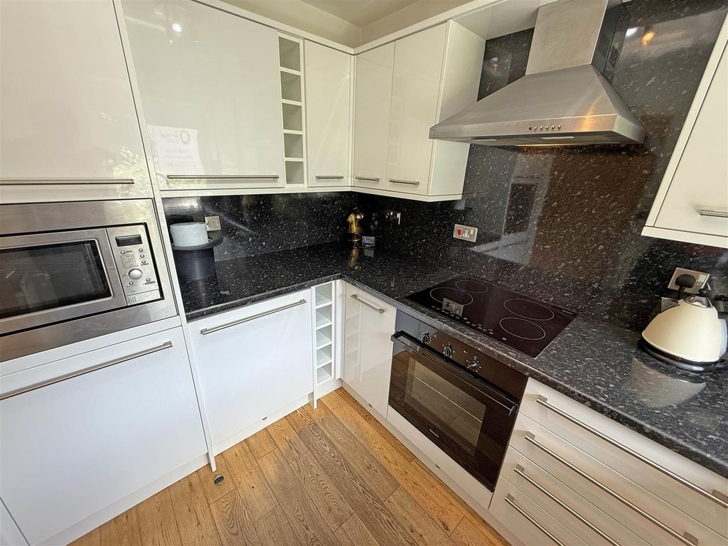 Property photo 2 of 11 Kitchen.Jpg