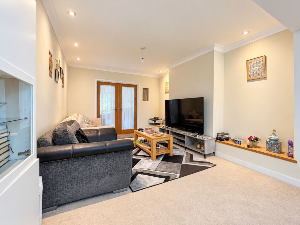 Property photo 3 of 20 5551762