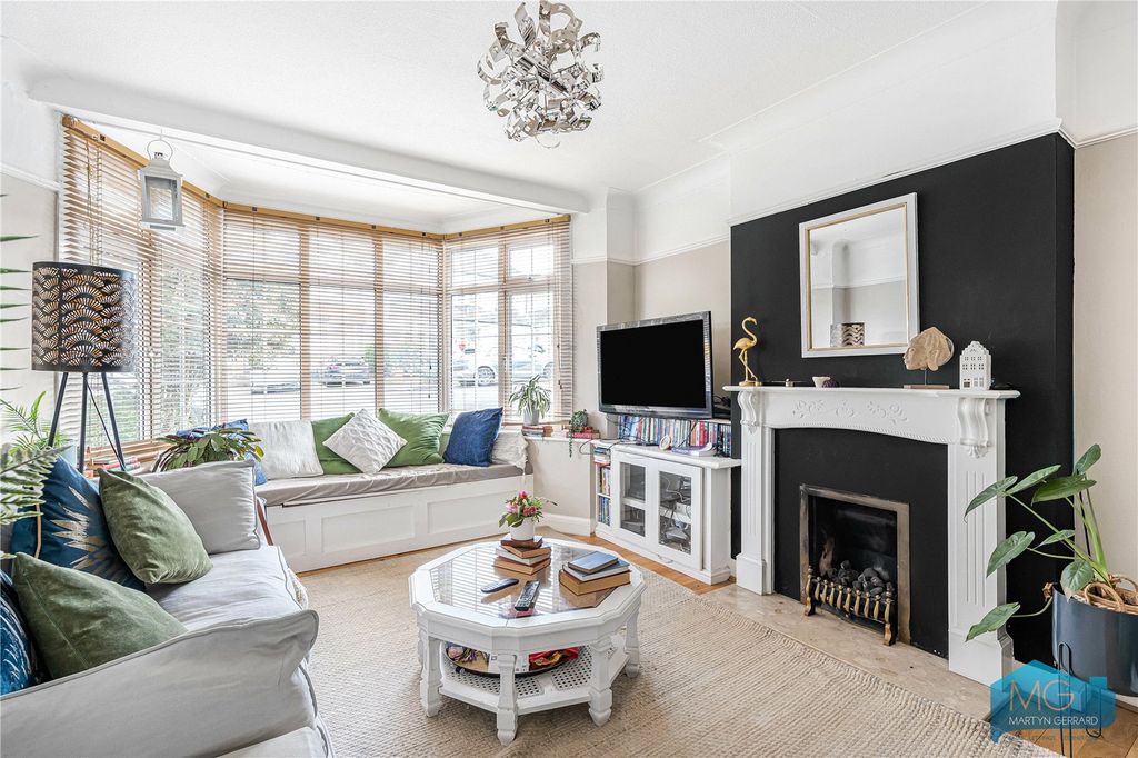 Property photo 2 of 24 Picture No. 10