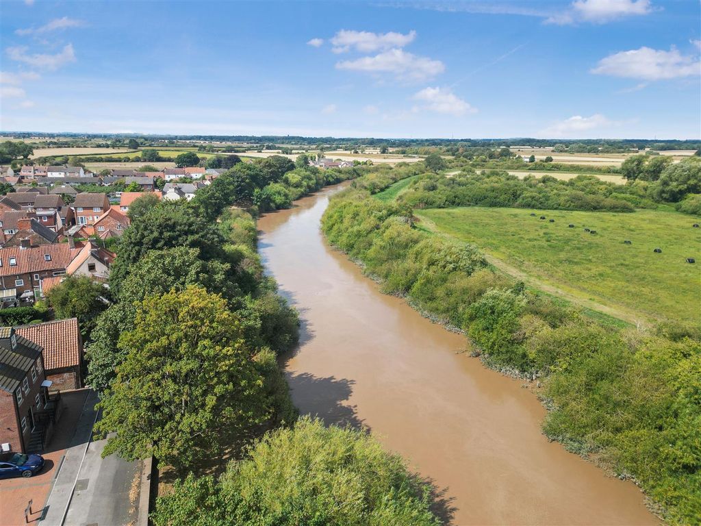 Property photo 2 of 15 Dji_0683.Jpg