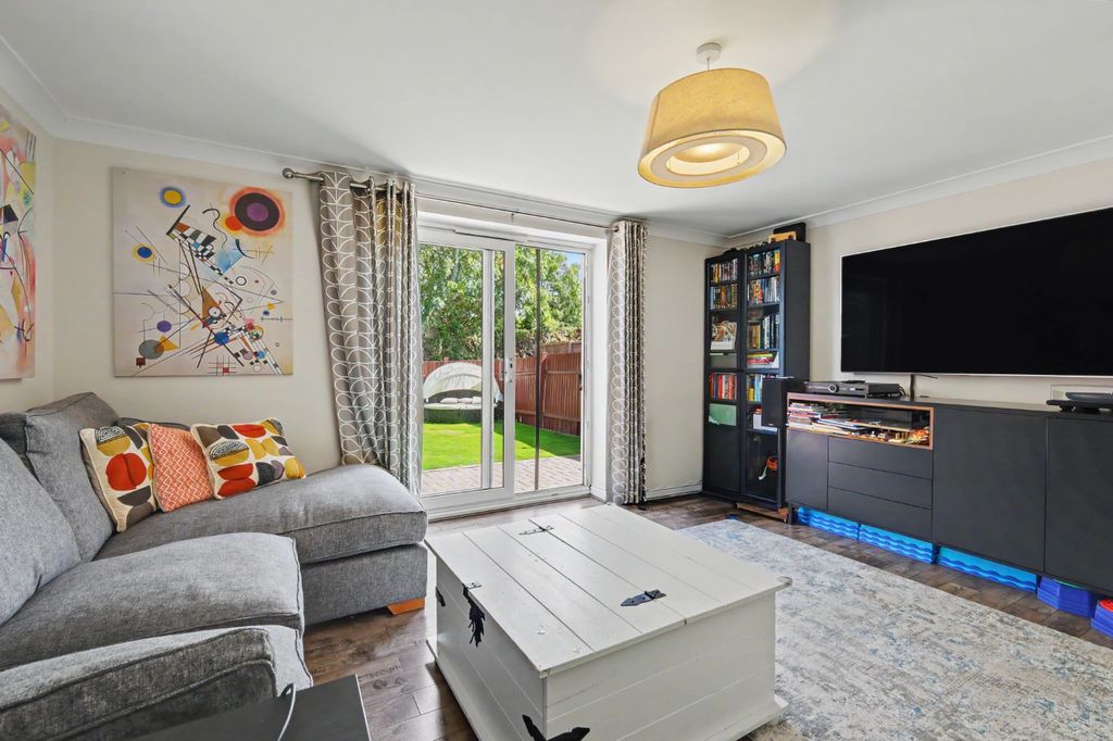 Property photo 2 of 17 5441833