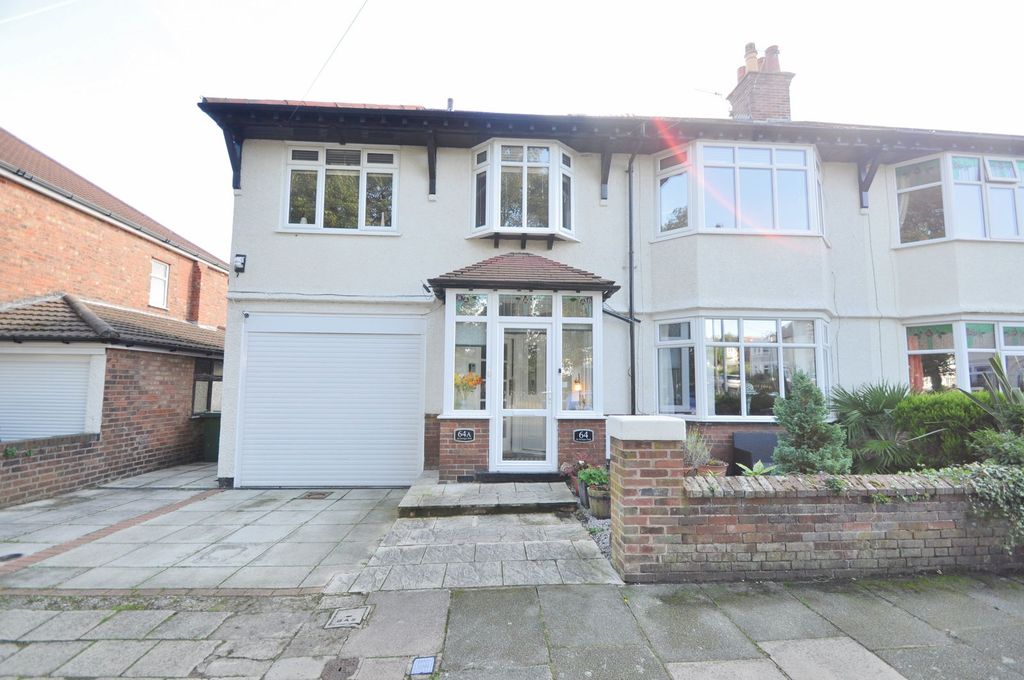 Property photo 1 of 39