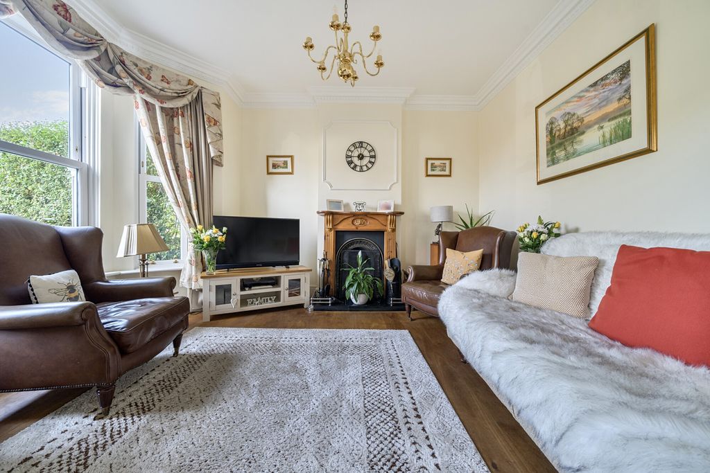 Property photo 2 of 45 Reception Room