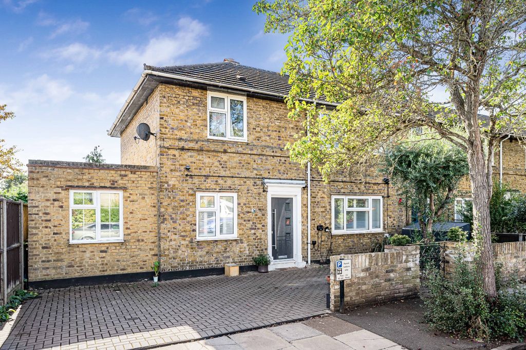 Property photo 1 of 29