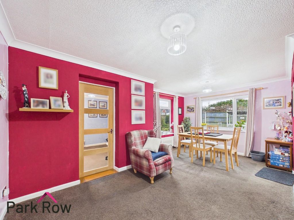 Property photo 3 of 26 Dining Room