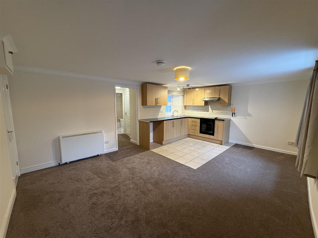 Property photo 2 of 6 Studio