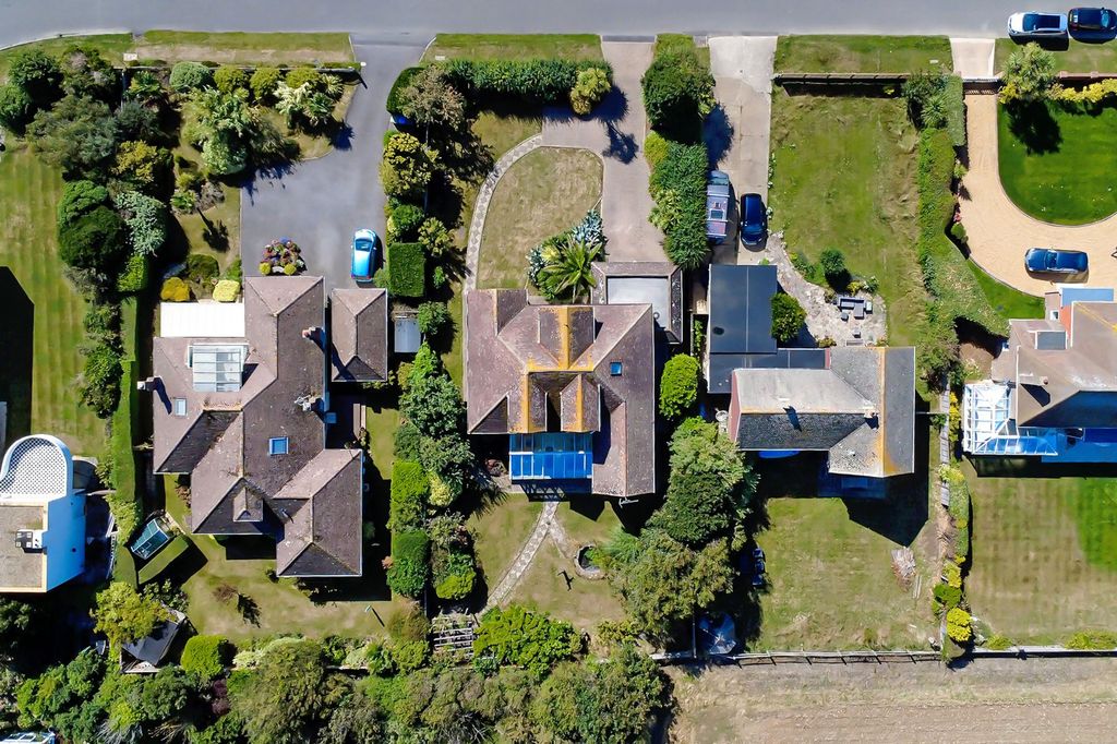 Property photo 1 of 24 Picture No. 41