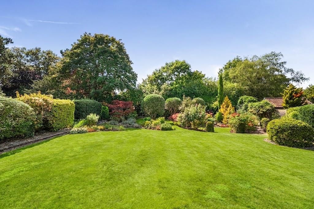 Property photo 2 of 19 1Bd446F4-3B67-426E-93c5-4328c8E1Ea1F.Jpg