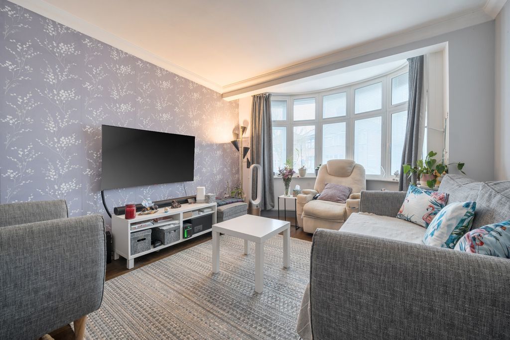 Property photo 2 of 20 1419792-15-69A02B...