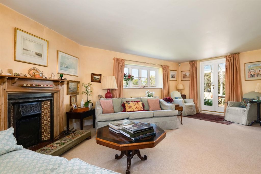 Property photo 3 of 55 Sitting Room