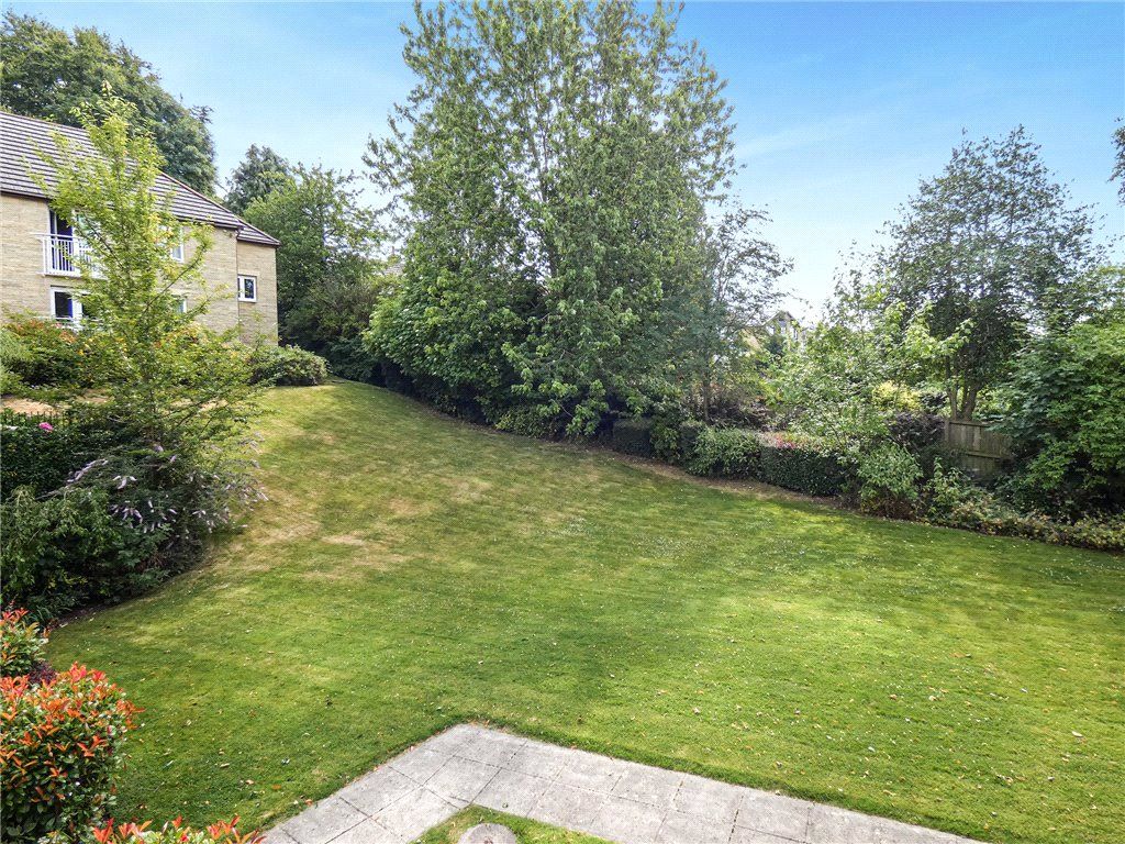 Property photo 2 of 13 Grounds