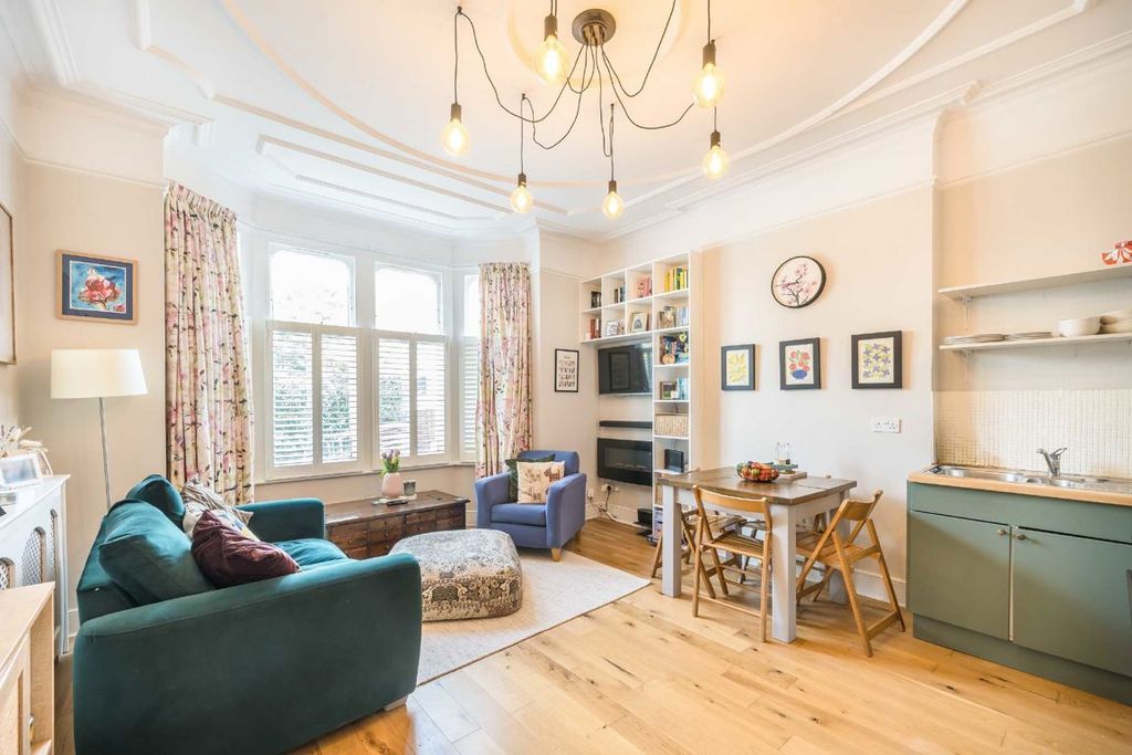 Property photo 2 of 6