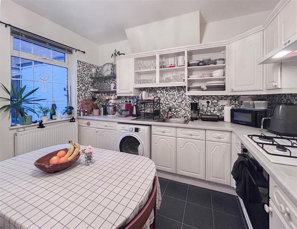 Property photo 1 of 16 11-Img_6599.Jpg