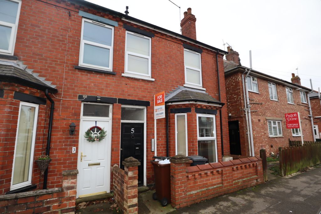 Property photo 1 of 5