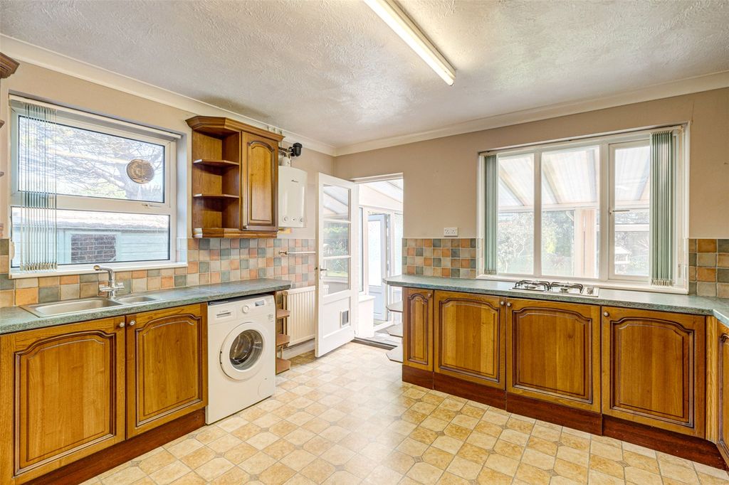 Property photo 3 of 22 Picture No. 15