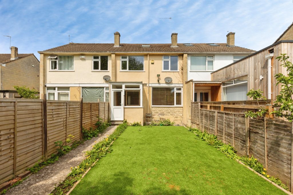 Property photo 2 of 18