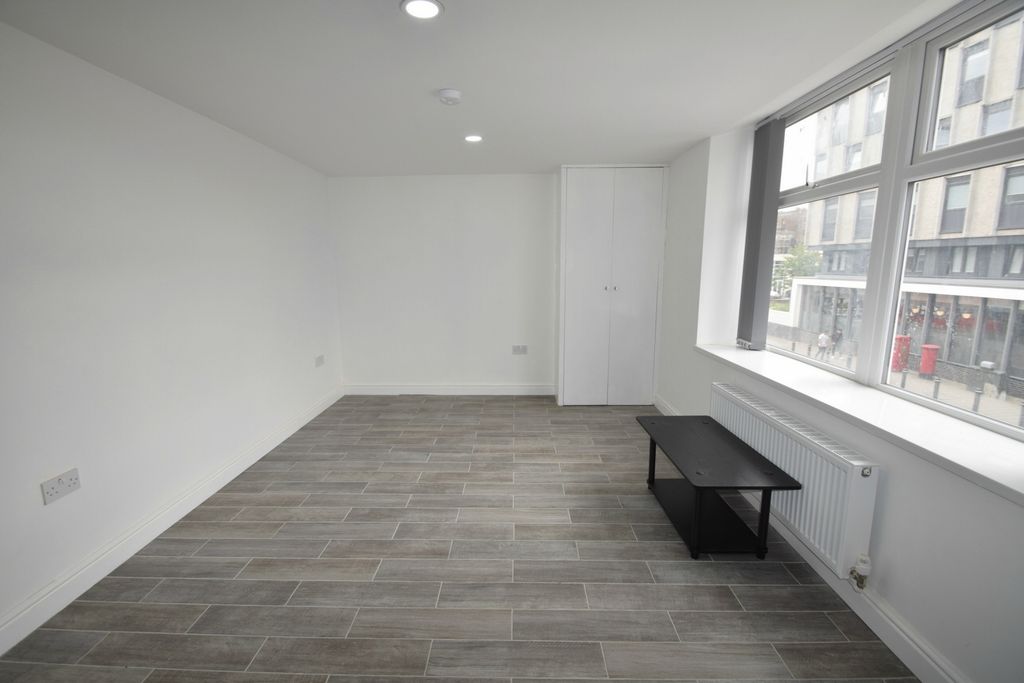 Property photo 2 of 8 Photo 1