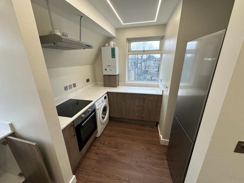 Property photo 2 of 9 Photo 4