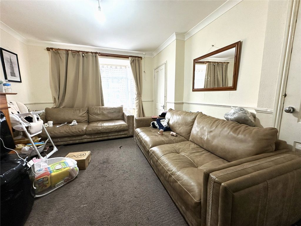 Property photo 3 of 15 Picture No. 14