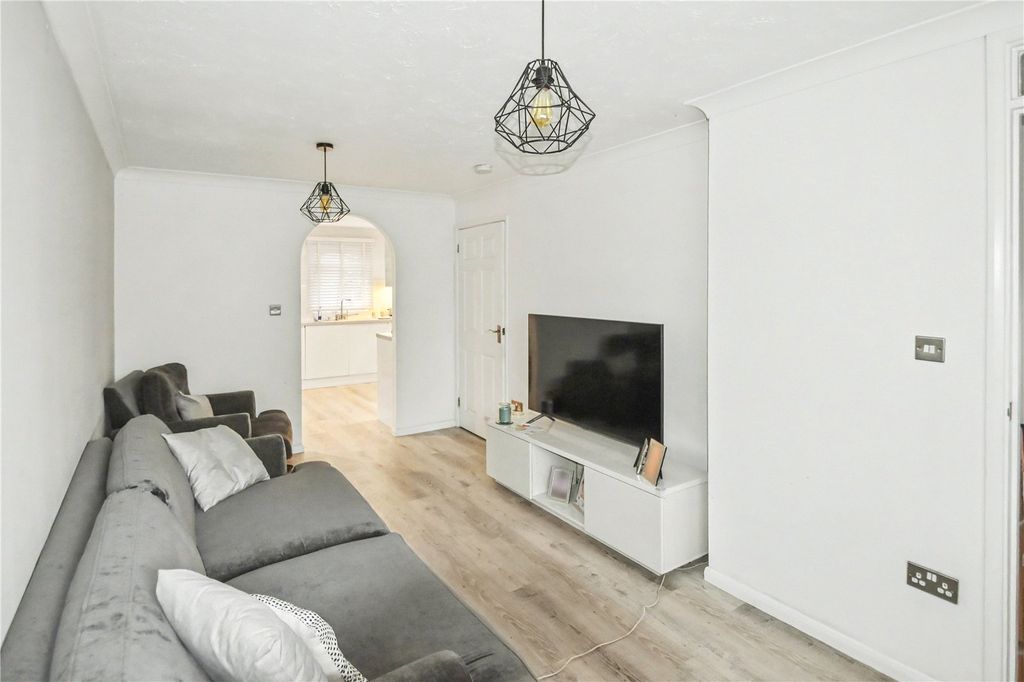 Property photo 3 of 10 Picture No. 11