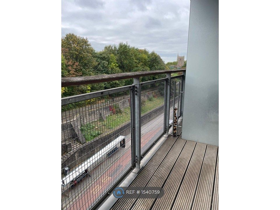 Property photo 3 of 7