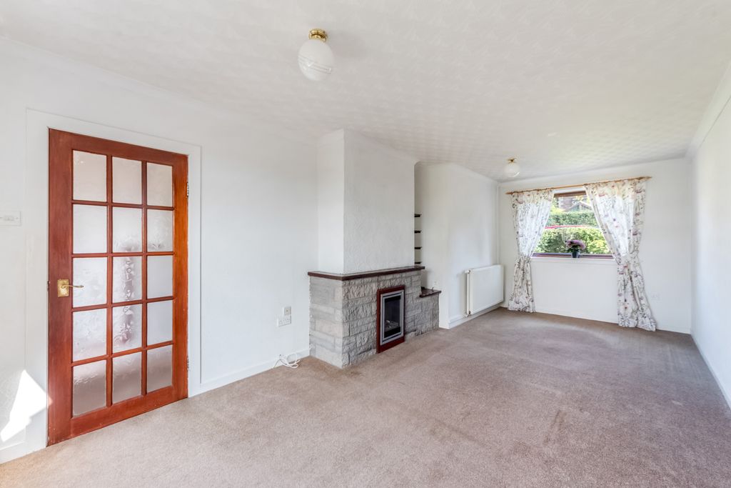 Property photo 3 of 22