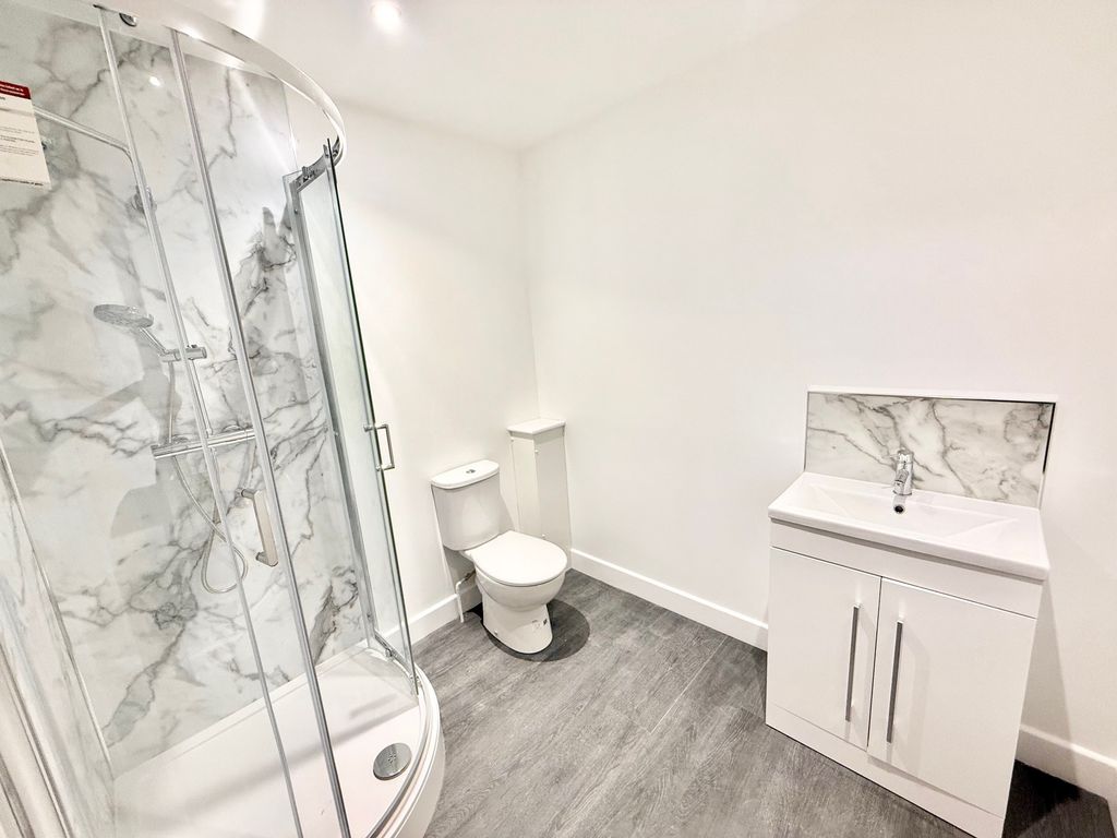 Property photo 2 of 5 Bathroom