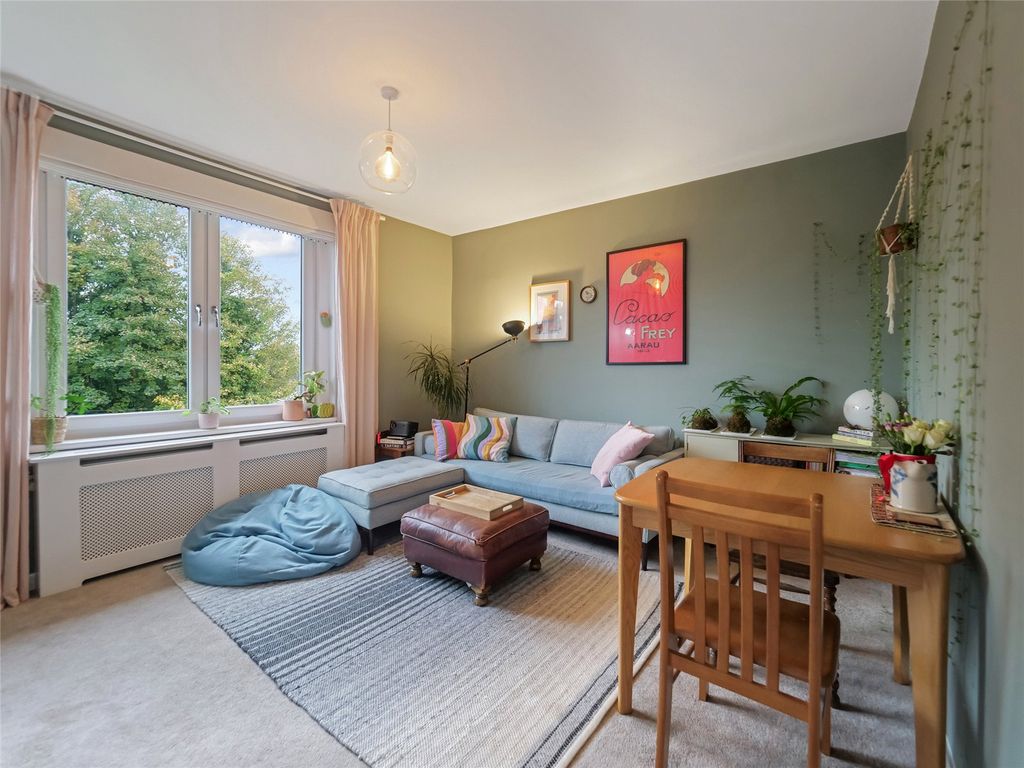 Property photo 2 of 21 Picture No. 04