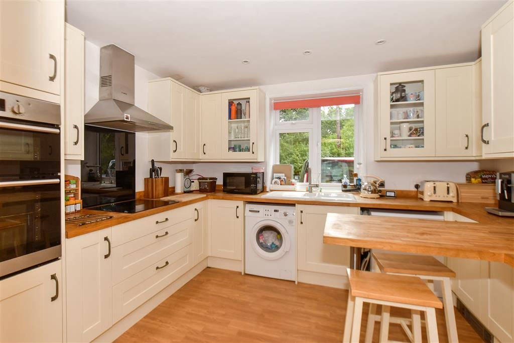 Property photo 1 of 14 Kitchen