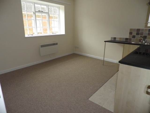 Property photo 3 of 5 Lounge Area