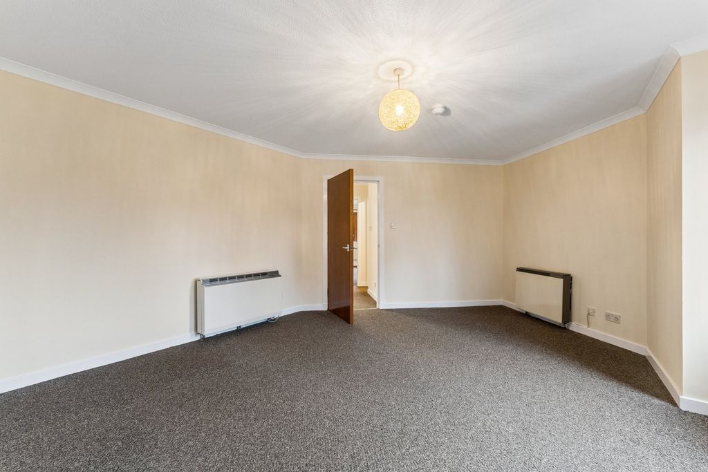 Property photo 3 of 16 Picture No. 09