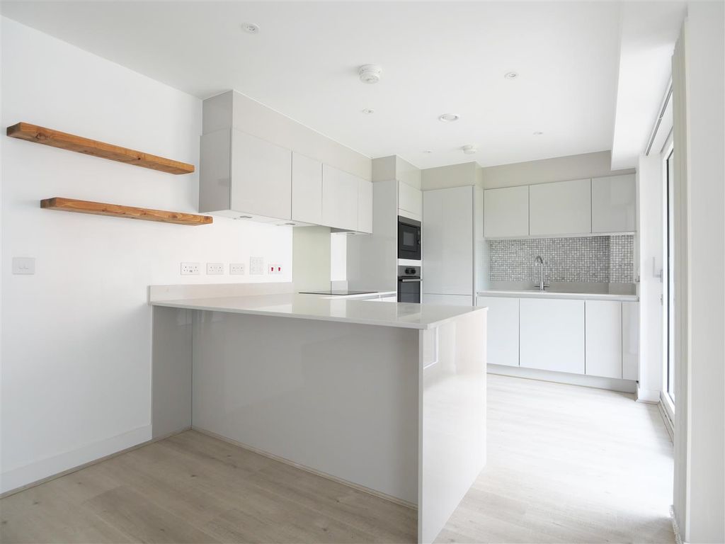 Property photo 3 of 14 Kitchen.Png