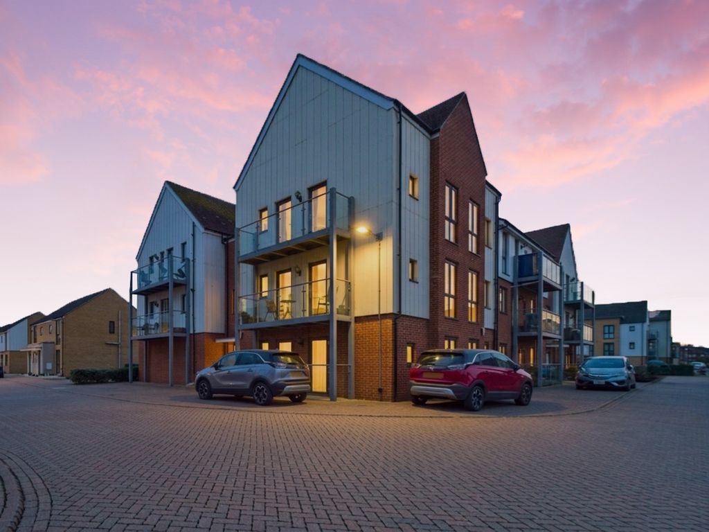 Property photo 2 of 15 4351853