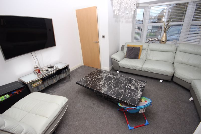 Property photo 3 of 14 Photo 2