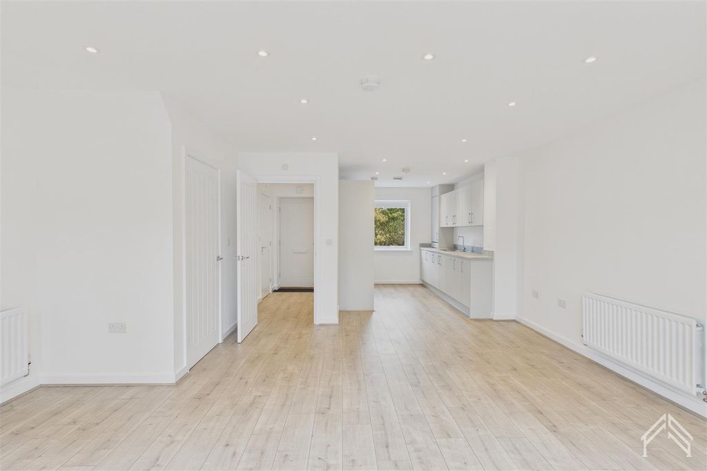 Property photo 2 of 7 4.Jpg