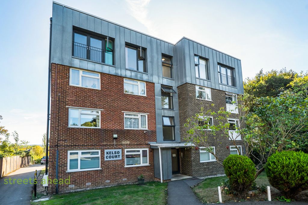 Property photo 1 of 14 Ec005F70-Bbd5-4ee...