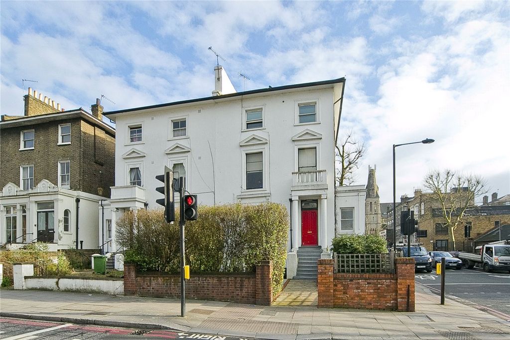 Property photo 2 of 16