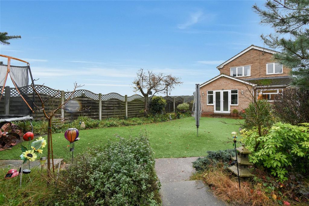 Property photo 2 of 23 Rear Garden