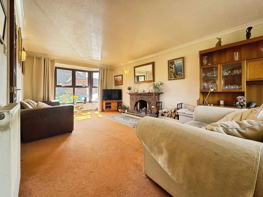 Property photo 2 of 19