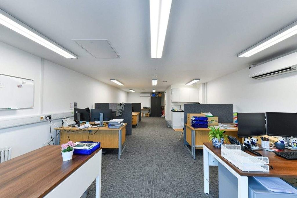 Property photo 2 of 7