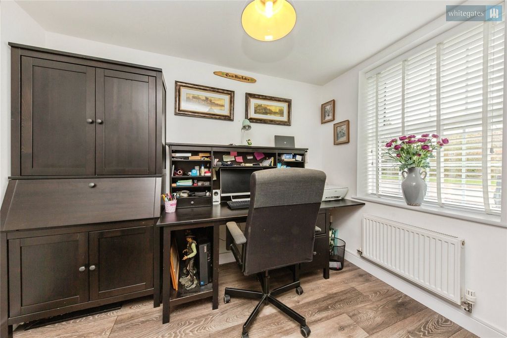 Property photo 3 of 26 Picture No. 12