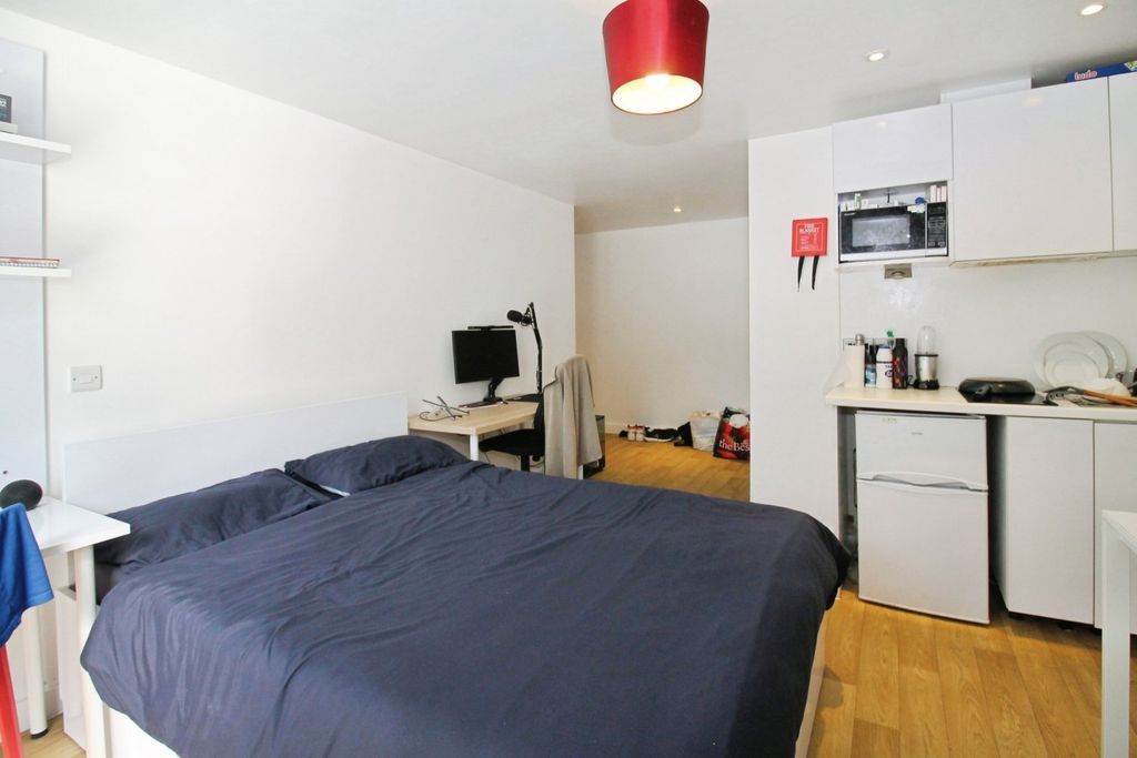 Property photo 1 of 10 Picture No. 02