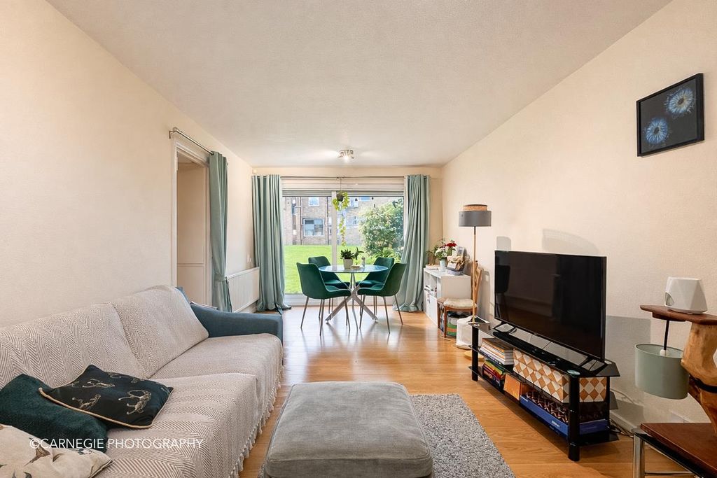 Property photo 2 of 9 Reception Room